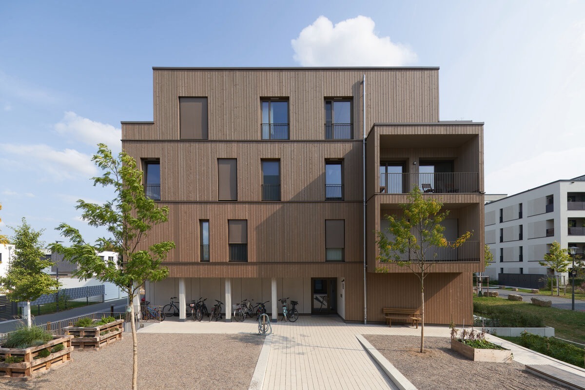 Mehrgeschossiger Holzwohnbau von timpla in Würzburg